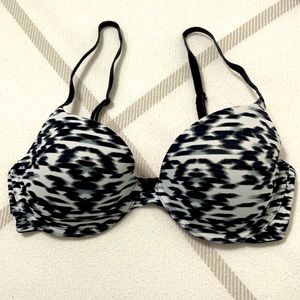 Victoria’s Secret Pink black & white bra.  Size 34C.